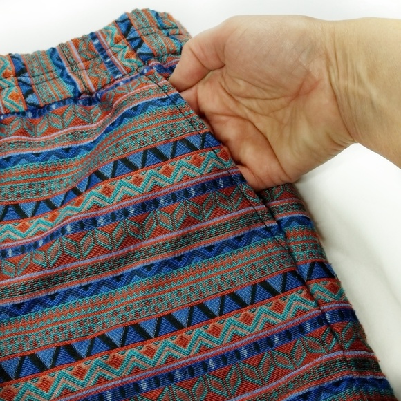 J. CREW ▪ Shorts w/ elastic waist & pockets, EUC - Picture 4 of 8